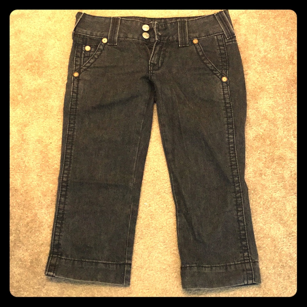 TRUE RELIGION cropped jeans. 'Sammy Crop Big T'